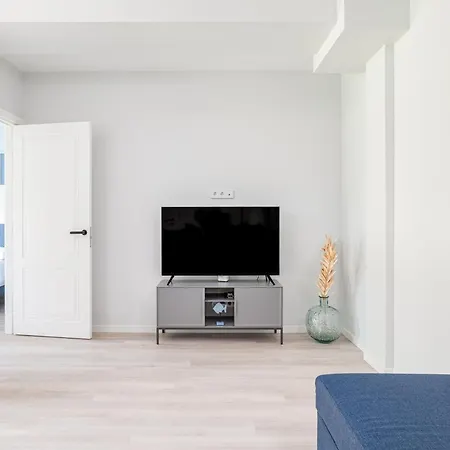 Cohost I New W L Terrace Selfcheck-in